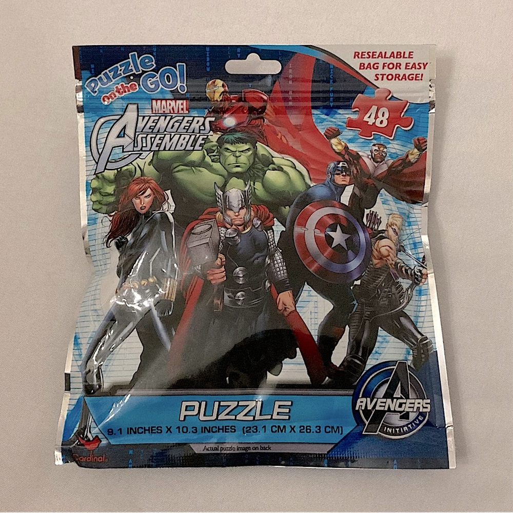 ⭐️ Marvel Avengers Assemble Puzzle On The Go 9.1 Inches X 10.3 Inches